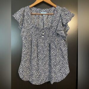 NWT Draper James - Flutter Sleeve Smocked Top - Blue and White
